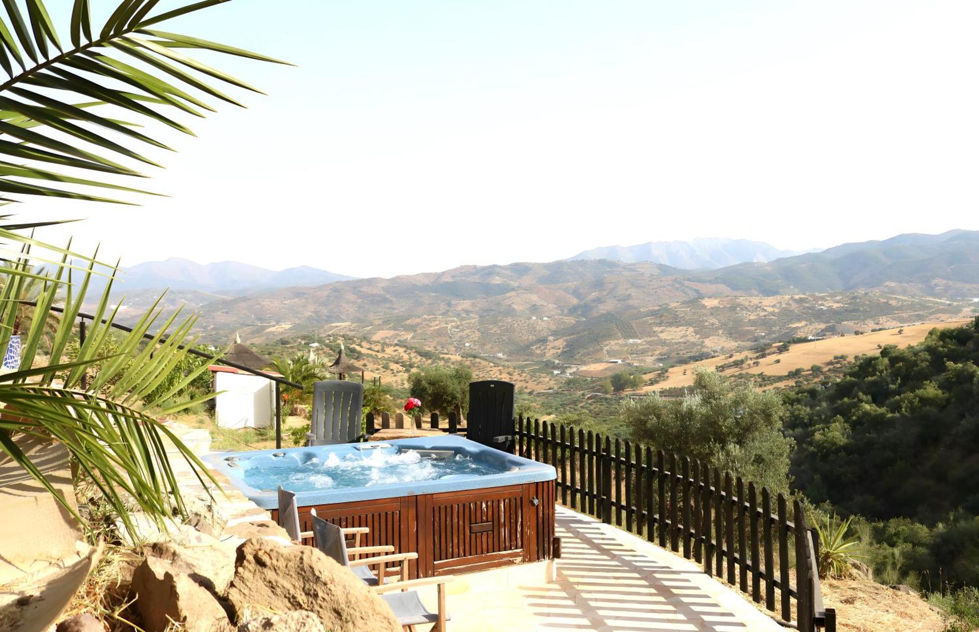 Private Detached Chalet With Own Jacuzzi Mi Dushi Толокос Экстерьер фото